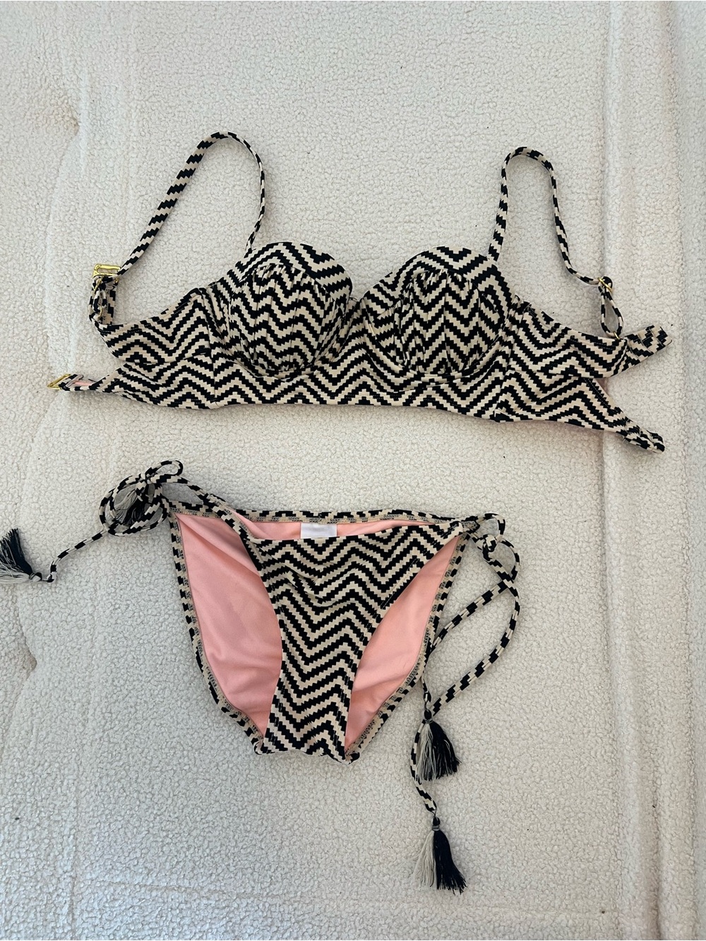 Black & Cream Zigzag Bandeau Bikini set XS/s